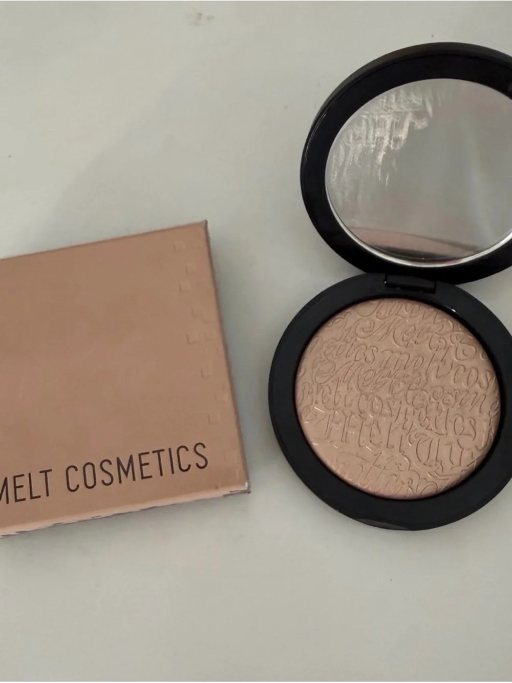Melt Cosmetics luminous rose